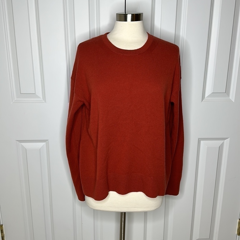 Vince Boxy Drop Shoulder Cashmere Sweater in Russet L